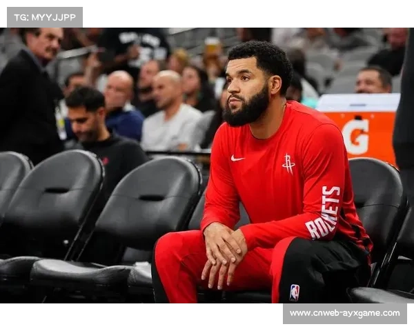 火箭新援范弗利特化身球员导师全力培养年轻队员助力球队未来崛起 火箭新援范弗利特化身球员导师全力培养年轻队员助力球队未来崛起